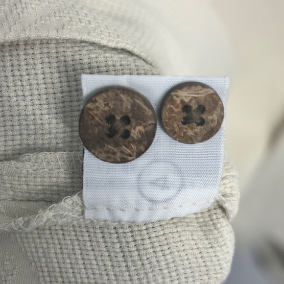 NWT Tommy Bahama Button Down Shirt Cream XXL Sunny Palms Camp Sand Dollar Silk - Picture 4 of 7